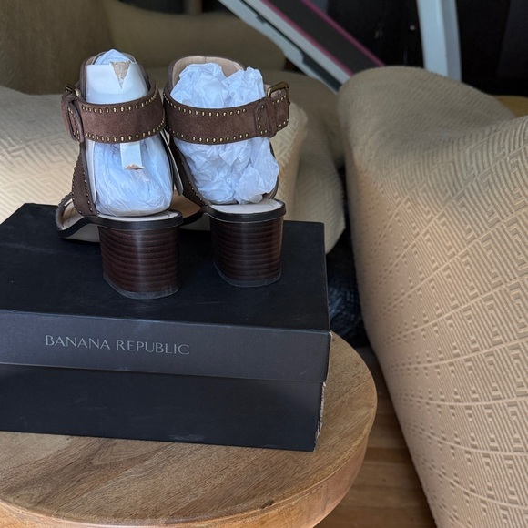 Banana Republic Brown Heeled Sandals - Picture 3 of 4